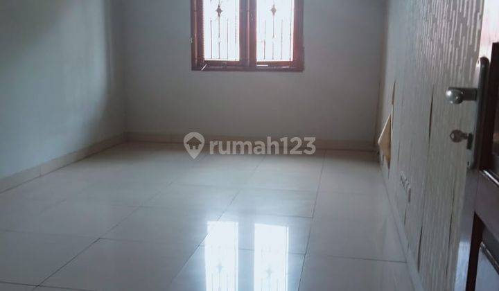 Disewakan Rumah 2 Lantai di Perumahan Villa Galaxy, Bekasi Selatan 2