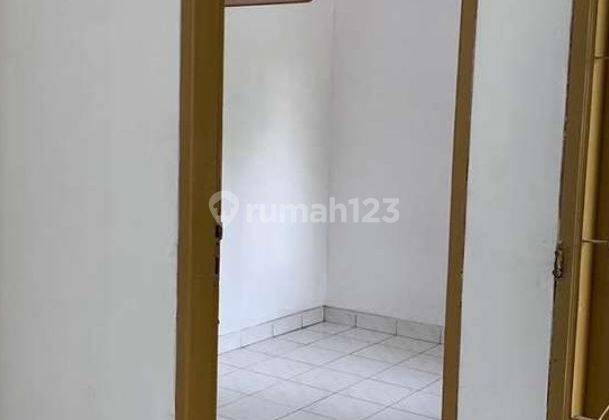 Disewakan Rumah 2 Lantai di Vila Galaxy, Bekasi 9
