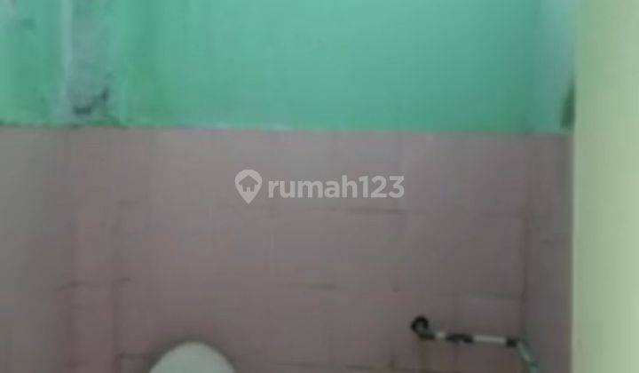 Disewakan Ruko 2.5 Lantai di Ratna Jatibening 4