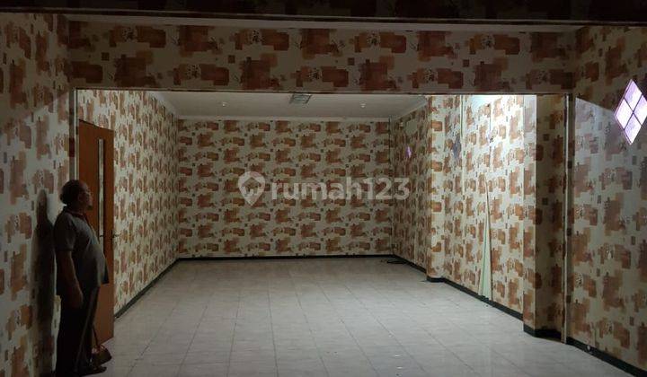 Disewakan Ruko Gandeng 3 Lantai di Bekasi Selatan 11