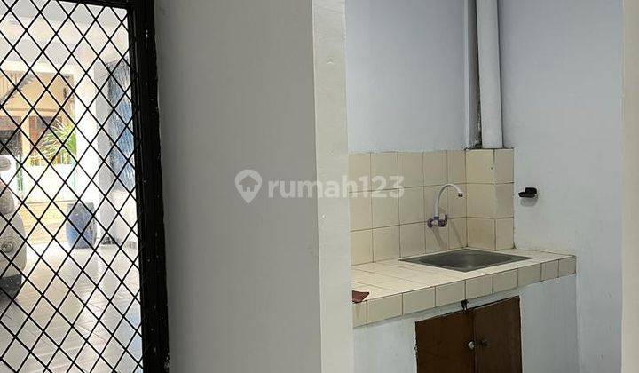Disewakan Ruko 2 Lantai Bisa Untuk Office Dan Klinik di Kayu Ringin Jaya, Bekasi Selatan 2