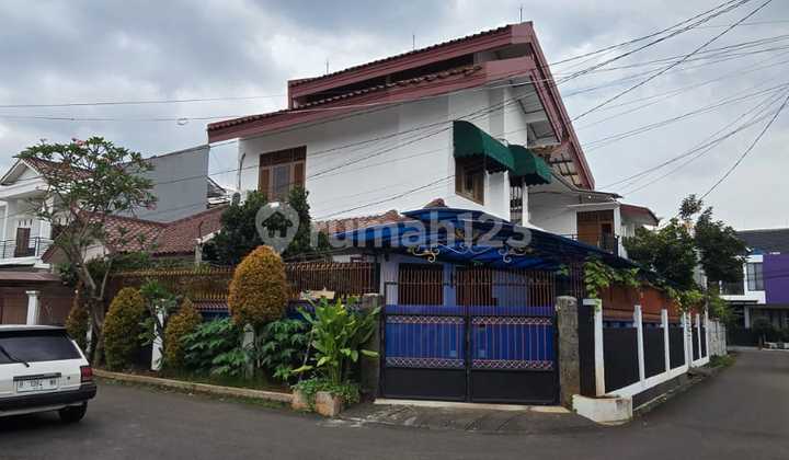 For rent: 2-story house, spacious, in Diduren Sawit, East Jakarta