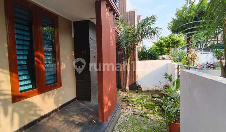 Dijual rumah hoek full renovasi siap huni di Taman Galaxy, Bekasi  2