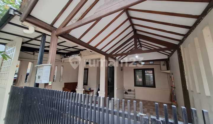 For Sale Neat Ready-to-Occupy House in Villa Galaxy, South Bekasi