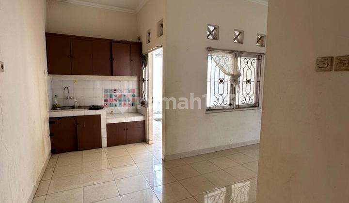 Dijual Rumah di Villa Nusa Indah 5, Bekasi Selatan 2