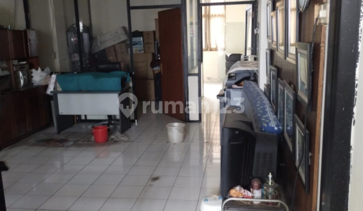 Shop House in Tomang Ready to Use 2