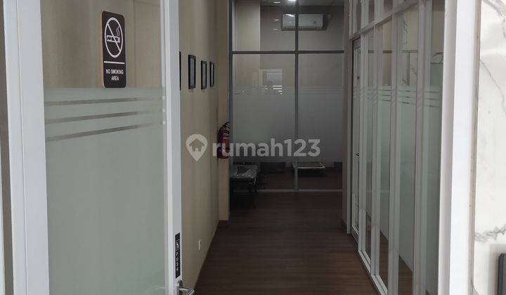 Ruko siap pakai untuk kantor di Business Park Tangcity Tangerang Ruko di Jalan Jend.Sudirman 82 m HGB Bagus 2