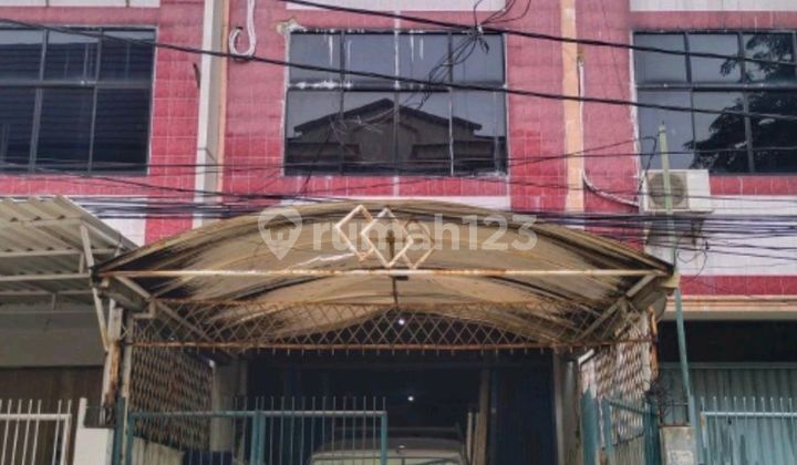 Ruko di Tomang Siap Pakai