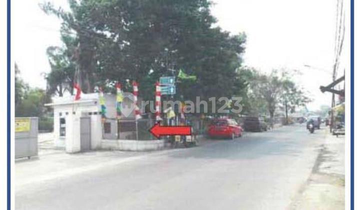 At the Gudang Kaliabang Tengah Bekasi warehouse. At the Gudang Kaliabang Tengah Bekasi warehouse.