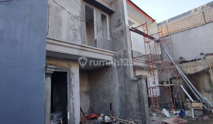 Rumah Baru 2lt Murah Berkualitas Harga 700jt-An Row 2 Mobil Di Karang Asem Selangkah Ke Merr, Galaxy Mall 2