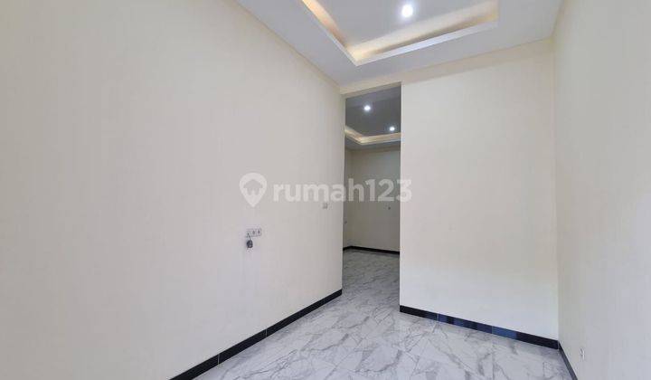 Rumah Baru Modern Scandinavian Di Mulyosari Harga 1M-an Dekat Raya Mulyosari 2