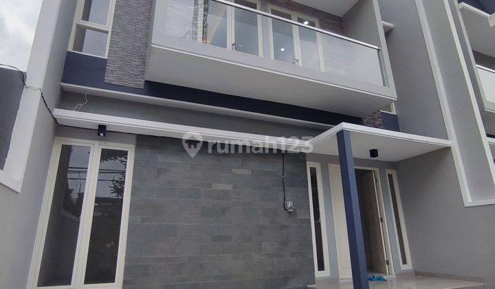 Rumah Baru Di Manyar Row 3 Mobil Jalan Kembar Modern Scandinavian 2Lt Dekat Tengah Kota 2