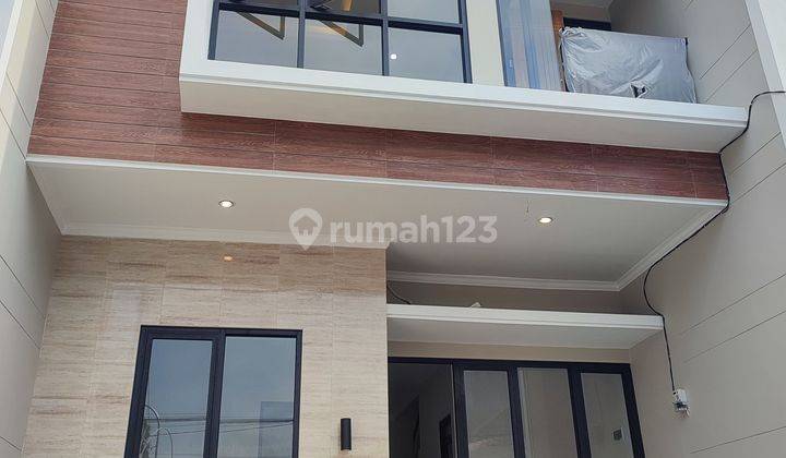 Rumah Baru Di Mulyosari Lebar 6 Meter Harga 1M-an Minimalis 2Lt Dekat Raya Mulyosari 1