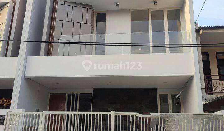 Rumah Baru Di Manyar Lebar 7 Dan Lebar 8 Harga 2M-an Modern Scandinavian Dekat Pusat Kota, MERR, Galaxy Mall 1