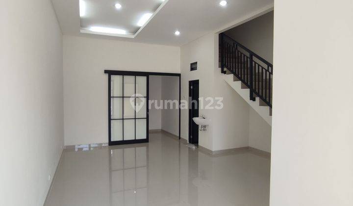 Rumah Baru Di Klampis Harga 2M-an Row 3 Mobil Modern Minimalis 2 Lantai Dekat Tengah Kota 2