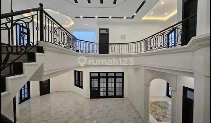 ‼️LANGKA Rumah Baru Colonial Modern Di Manyar Selangkah Ke Merr, Galaxy Mall, Unair, dan ITS 2