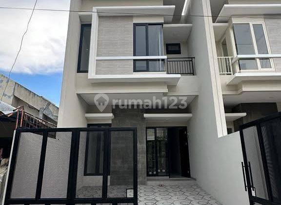 Rumah Baru Di Kutisari Row 4 Mobil Harga 1M-an Modern Minimalis 2Lt 1