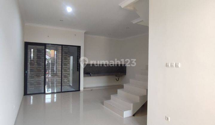 Minimalis Modern 2 Lantai Harga 2M-an Lokasi Perumahan Elite Selangkah Ke Pakuwon City, ITS, Merr, Unair, Dan Galaxy Mall 2