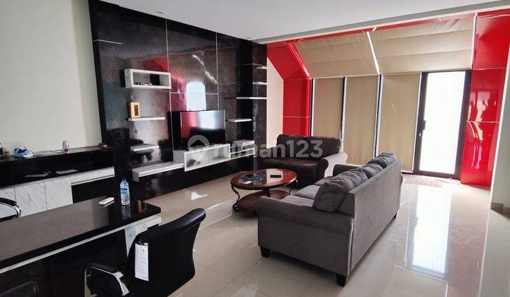 Dijual Perkantoran 3 Lantai Bagus Dekat Pakuwon Mall 5