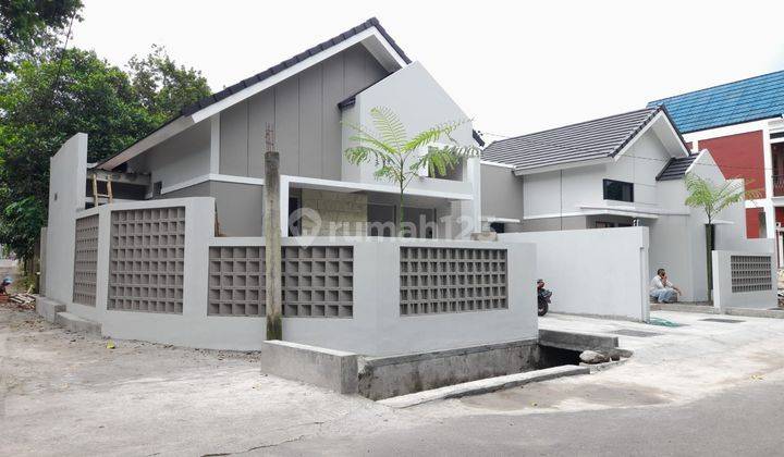Rumah Baru Industrial di Sleman Barat Dekat Jogja City Mall 1