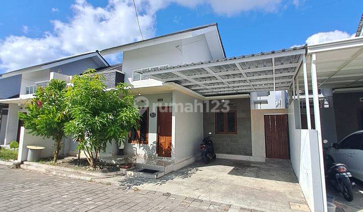 Rumah Modern Full Furnished Siap Huni 3 Menit Ke Kampus Umy 1