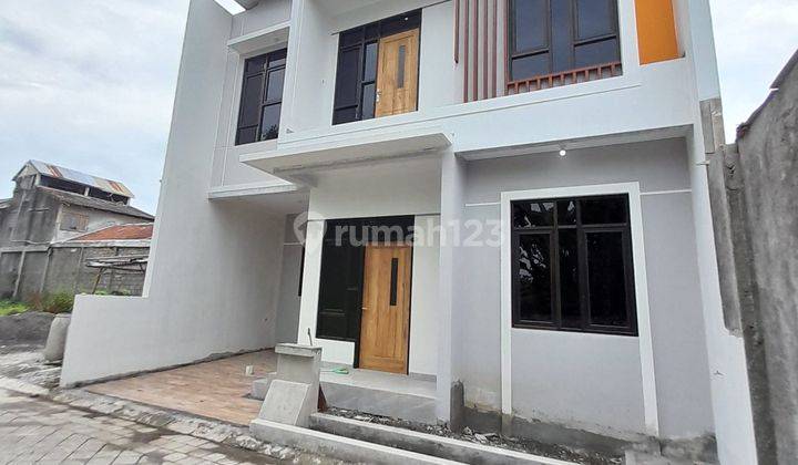 Rumah Baru 2 Lantai Siap Huni di Maguwoharjo Dekat Kampus Upn 1