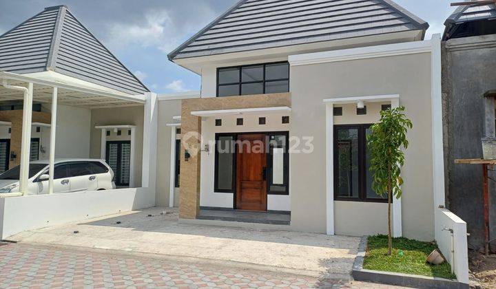 Rumah Minimalis Modern Dalam Perumahan di Kalasan, Sleman 1