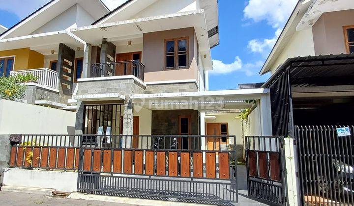 Rumah Modern Unik Siap Huni Dalam Perum di Wedomartani 1