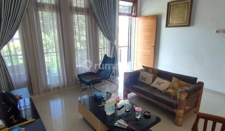 Semi Furnished 2 Lantai Siap Huni Selangkah Ke Pasar Kolombo 2