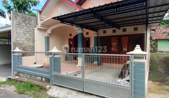 Rumah Bagus Modern Siap Huni 5 Menit Dari Pasar Godean 1