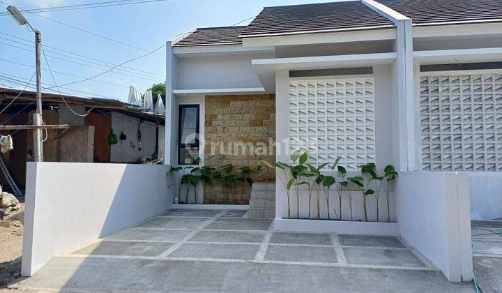 Rumah Cantik Modern di Sleman Dekat Lotte Mart 1