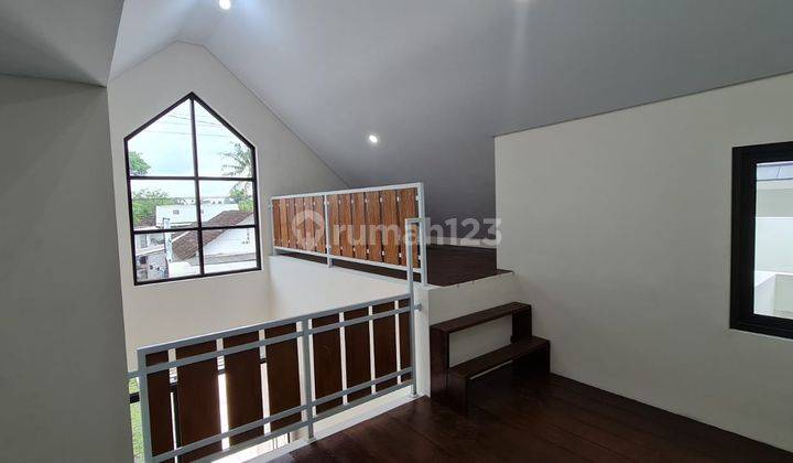 Rumah Baru Scandinavian Style di Jl Palagan Km 12, Sleman 3