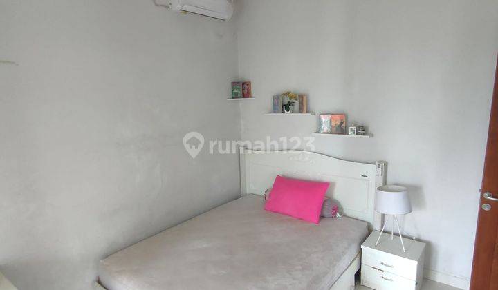 Rumah Mewah Semi Furnished Dalam Perum 11 Menit Ke Pakuwon Mall 2