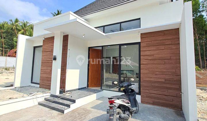 Rumah Minimalis Modern Dekat Desa Wisata Kasongan 1