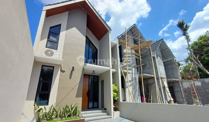 3 Menit Ke Tengkleng Gajah Rumah Full Furnished di Sleman Utara 1