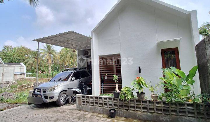  5 Menit Ke Kampus 1 Mercubuana Rumah Scandinavian di Bantul 1