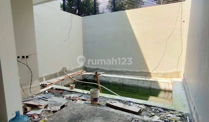 Rumah Mewah 3 Lantai di Depok Sleman Dekat Uny 2