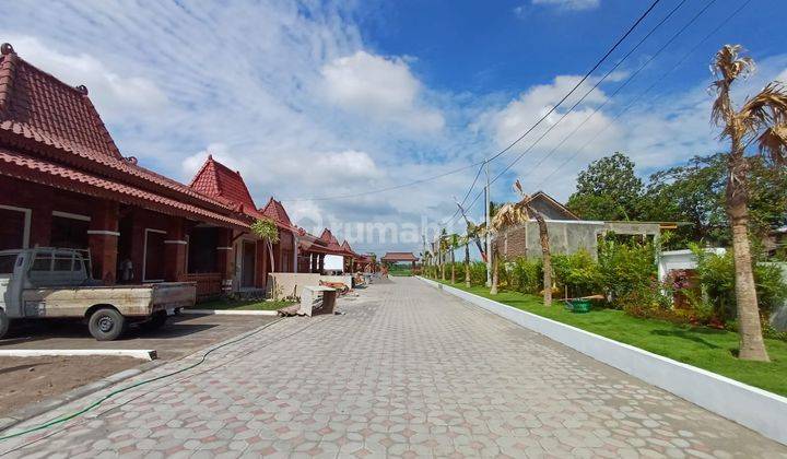 4 menit dari Candi Prambanan Rumah Kontemporer di Klaten 2