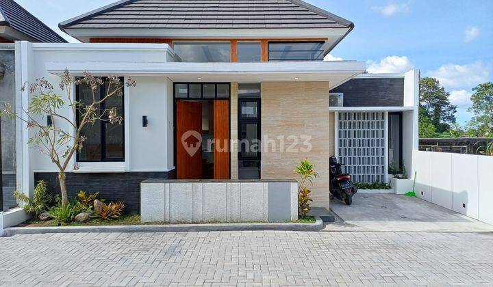 Laku Keras 1 Unit Terakhir Rumah Modern di Sleman dekat Jogja Bay 1