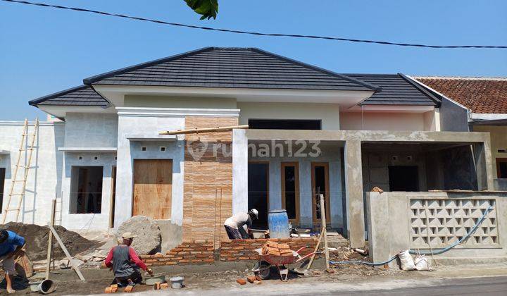 Modern Minimalis Rumah Baru di Sleman Dekat Candi Sambisari  1