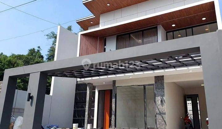 Rumah Baru Modern Mewah di Sleman Dekat Kampus Uii 1