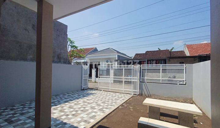 Modern Cantik Siap Huni Rumah Baru di Sleman Dekat Jogja Bay 2