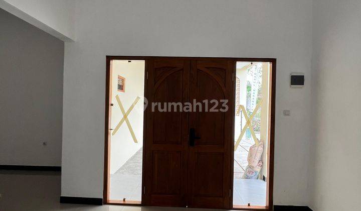 Strategis Tepi Jalan Aspal Rumah Baru di Sleman Dekat Kampus Uii 2