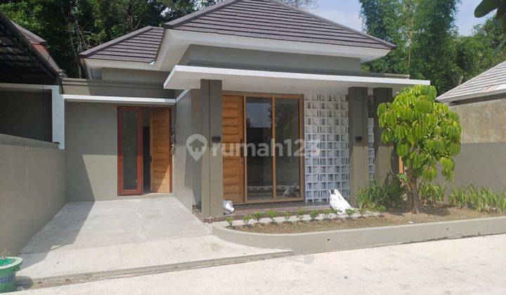 Dijual Murah 4 Unit Aja Rumah Baru Tropis Minimalis di Sleman 1