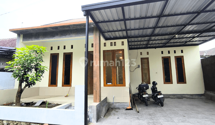 Rumah 3 Kamar 1 M di Sleman 9 menit ke Kampus UII 1