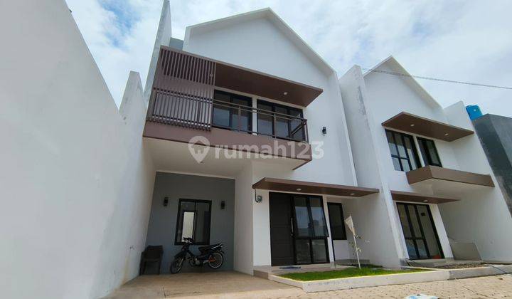 Rumah 2lantai Letak Strategis Dekat Jalan Utama 1