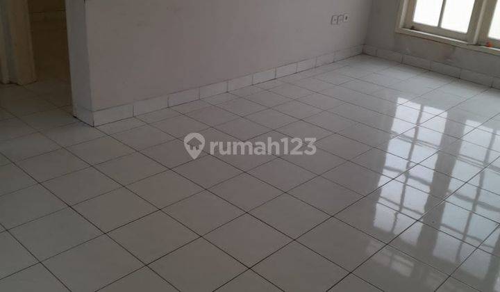 Rumah 2 Lantai Siap Huni Area perumahan Exclusive Legenda Wisata  2