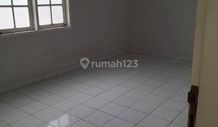 Rumah 2 Lantai Siap Huni Area perumahan Exclusive Legenda Wisata  3