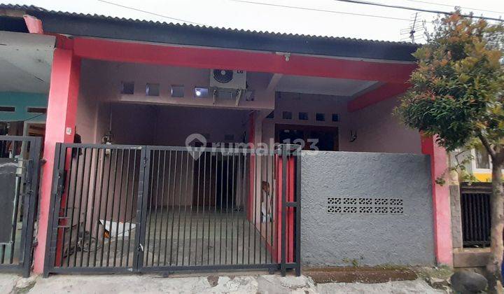 Ruma Siap Huni Semi Furnish Di Sukahati Cibinong  1