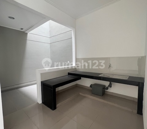 Dijual Rumah Pik 2 Uk 8x12.5, Cluster Favorite, SHM Bisa KPR 2